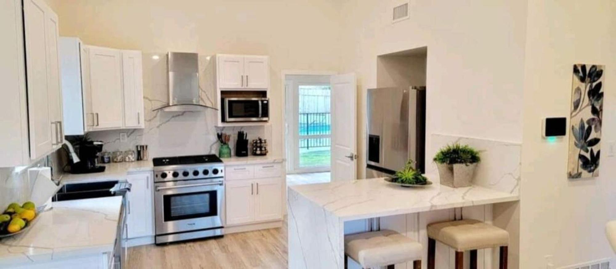 Spacious 4Bed 2Bath, Gated Pool, Wi-Fi, Garage Βίλα Λος Άντζελες Εξωτερικό φωτογραφία