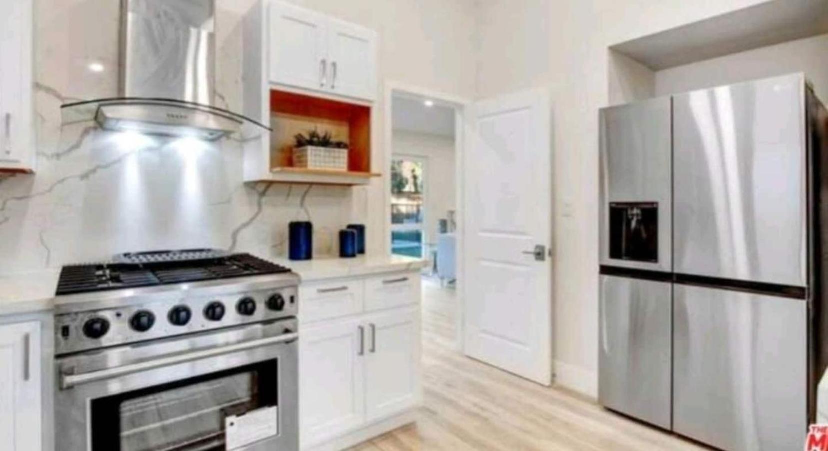 Spacious 4Bed 2Bath, Gated Pool, Wi-Fi, Garage Βίλα Λος Άντζελες Εξωτερικό φωτογραφία