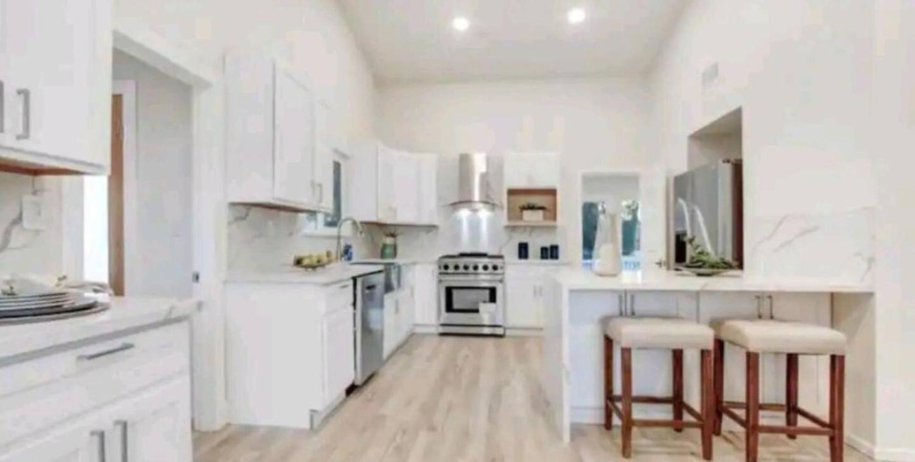 Spacious 4Bed 2Bath, Gated Pool, Wi-Fi, Garage Βίλα Λος Άντζελες Εξωτερικό φωτογραφία